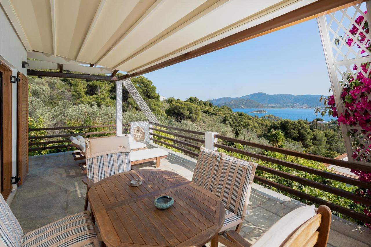 Villa Beis Porto Rafti Exterior photo